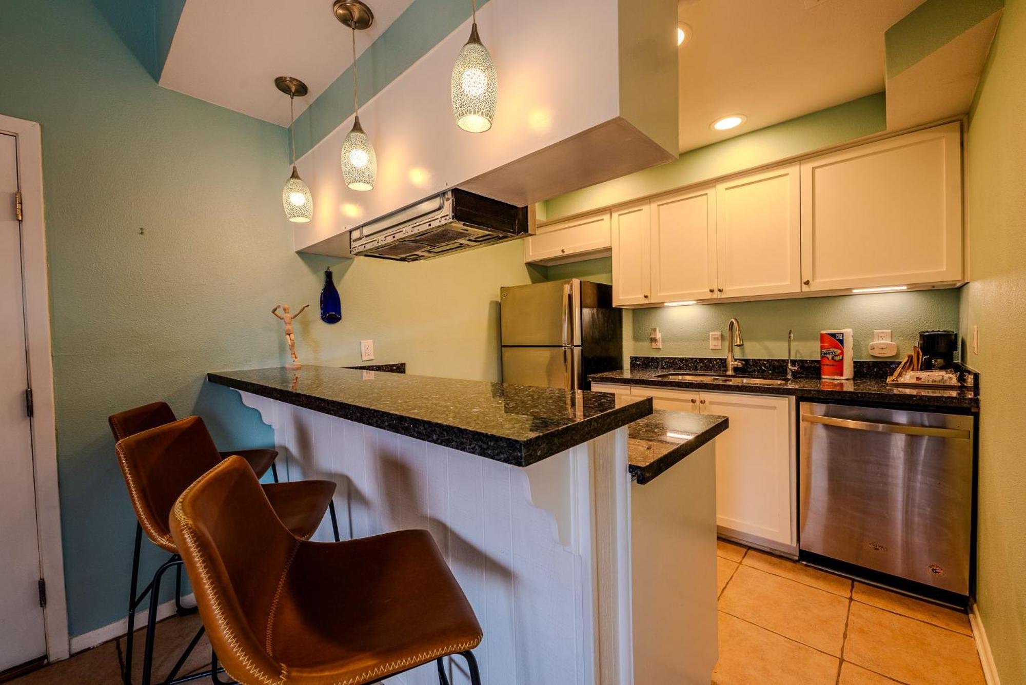 Kingfishers Retreat Serene 1Br Escape With Balcony 207 South Padre Island Eksteriør billede